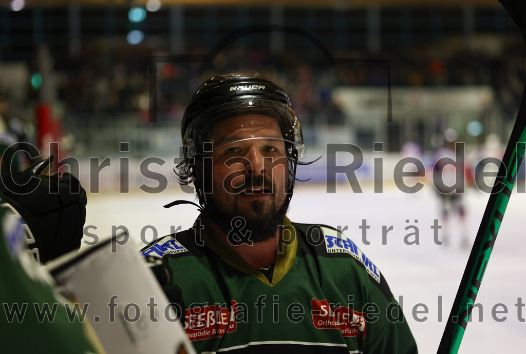 2023-01-22_138_Eishockey_TSV_Erding_gegen_ESC_Dorfen | Erding, Deutschland, 22.01.2023:
Eishockey, Bayernliga 2022 / 2023, 29. Spieltag, TSV Erding gegen ESC Dorfen, Endergebnis: 6:2

Rudolf Lorenz (Erding Gladiators, #91)

Foto: Christian Riedel / fotografie-riedel.net