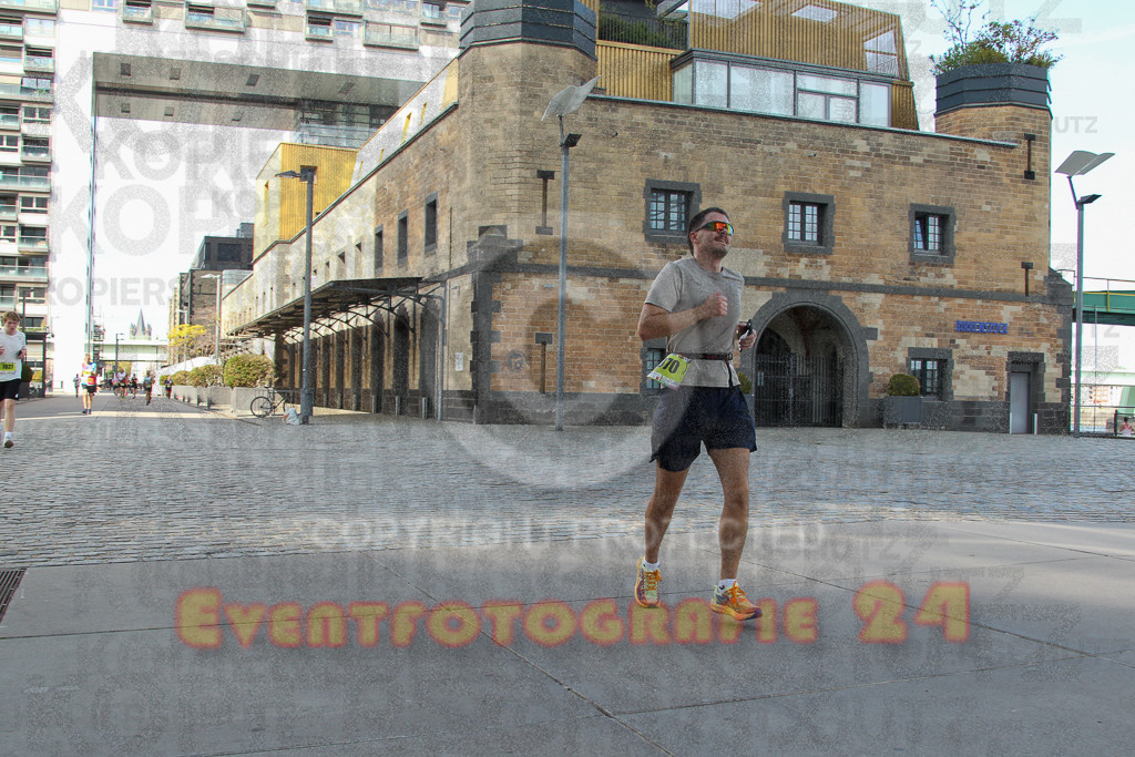 250920_1456_EV4_7659 | Sportfotografie im Rhein-Sieg Kreis, Köln, Bonn, NRW, Rheinland Pfalz, Hessen, etc. Unser Tätigkeitsfeld umfasst den Laufsport vom Volkslauf über den Marathon, Duathlon, Triathon bis zum Ultralauf wie Kölnpfad Ultra oder Schindertrail.