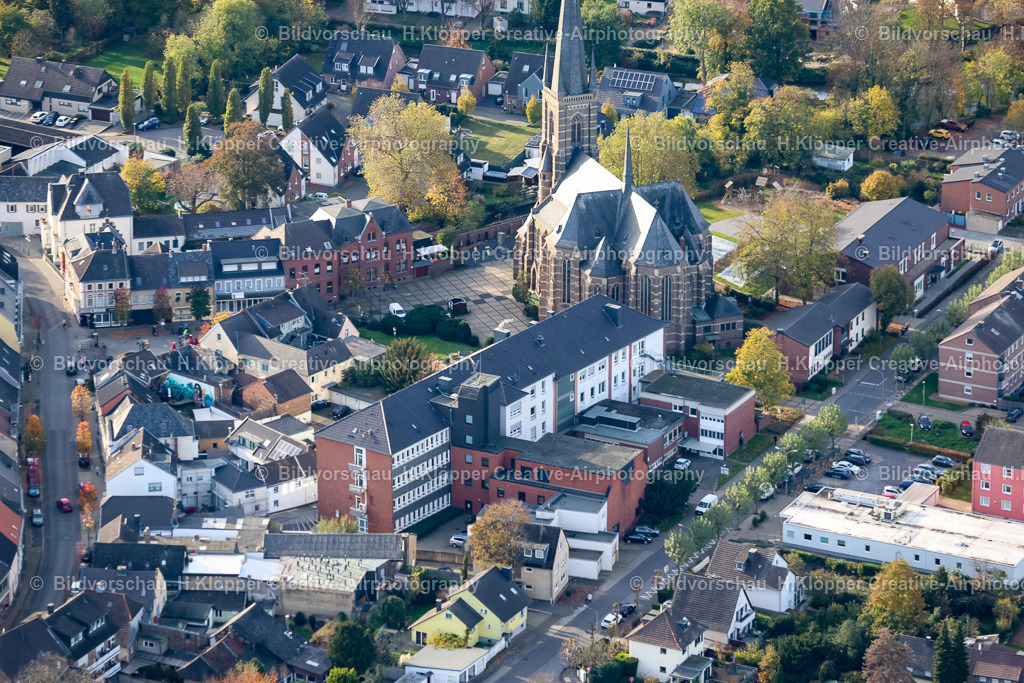 Luftbild-Bedburg-Plz 50181-Marktpl. St Lambertus-8548 | Luftbildfotografie Hermann Klöpper - Realisiert mit Pictrs.com