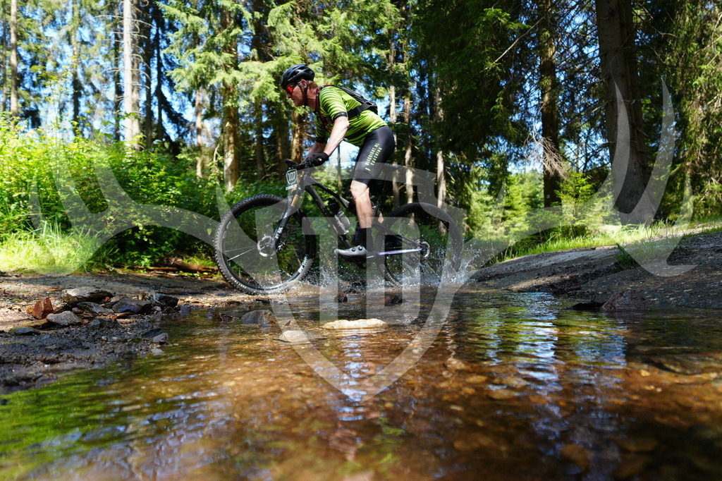 FC604668 | Fotogalerie der Treibjagd im Dunkelwald - Dein MTB Etappenrennen im Erzgebirge - Realisiert mit Pictrs.com