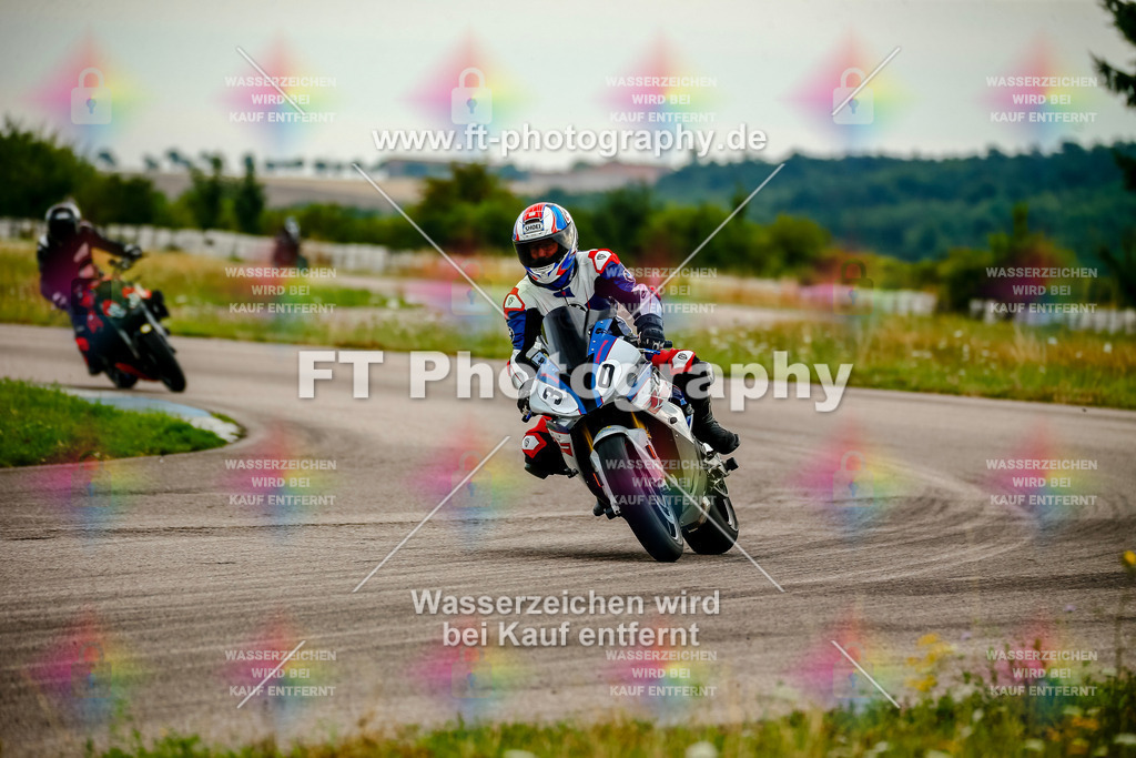 Chambley Juli-2087 | Hier findet Ihr Bilder von Touristenfahrten auf der Nürburgring Nordschleife oder von anderen Veranstaltungen die ich besucht habe. Viel Spass beim Durch Schauen 