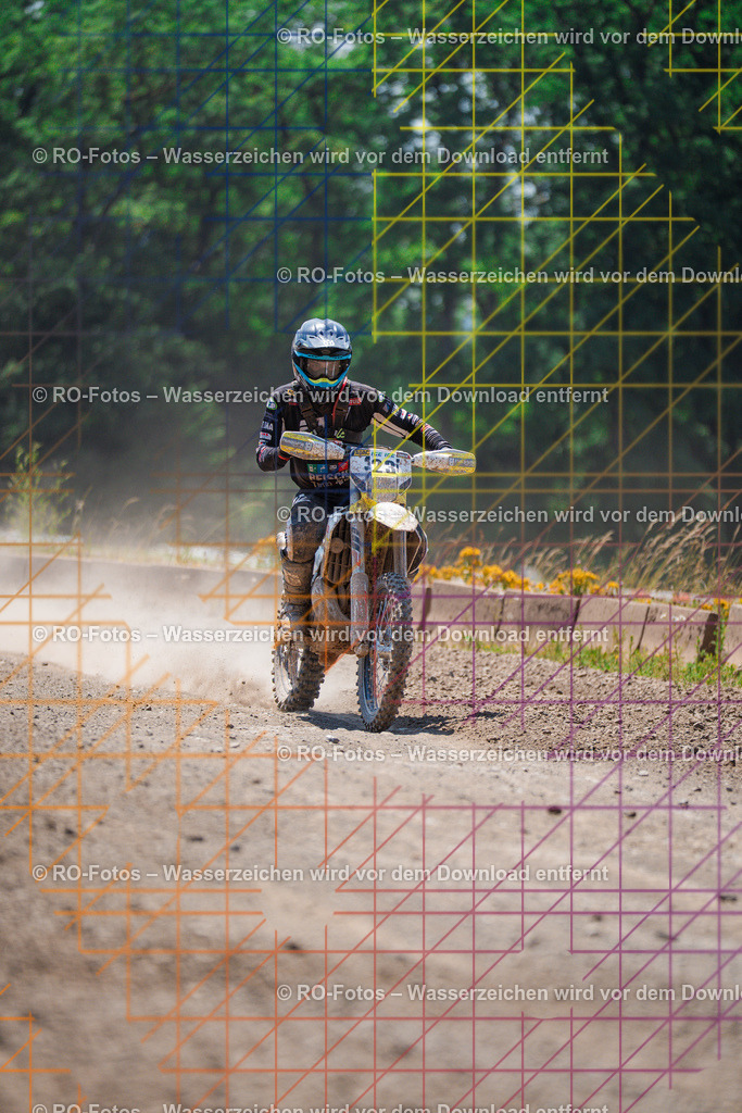 5 Lauf Schlüchtern IGE 2026-753 | Sportfotografie von RO-Fotos: Motorsport, Motocross, Enduro, Laufveranstaltungen und Triathlon. Professionelle Fotos von Sportlern und Events. - Realisiert mit Pictrs.com