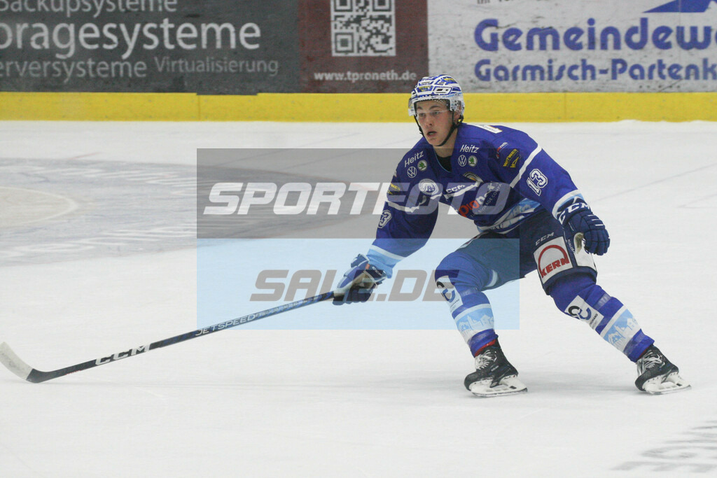 SC Riessersee - Höchstadt Alligators | Marlon Wolf - Eishockey Oberliga Süd SC Riessersee - Höchstadt Alligators - © Sportfoto-Sale (MK) - Realisiert mit Pictrs.com