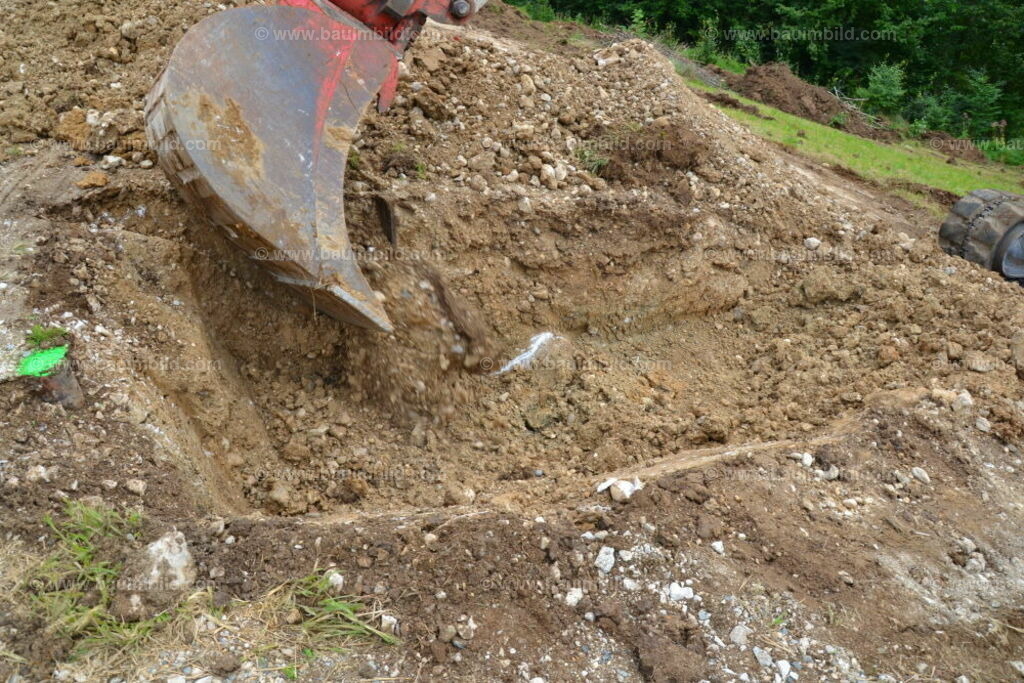 bib-lg02-erdarbeiten-0026 | Nach LV-Leistungsgruppen sortierte Detailfotos über den Bau eines Hauses. Alle Hausbau-Bilder direkt vom Urheber und Autor der Website Haus-Selber-Bauen.com