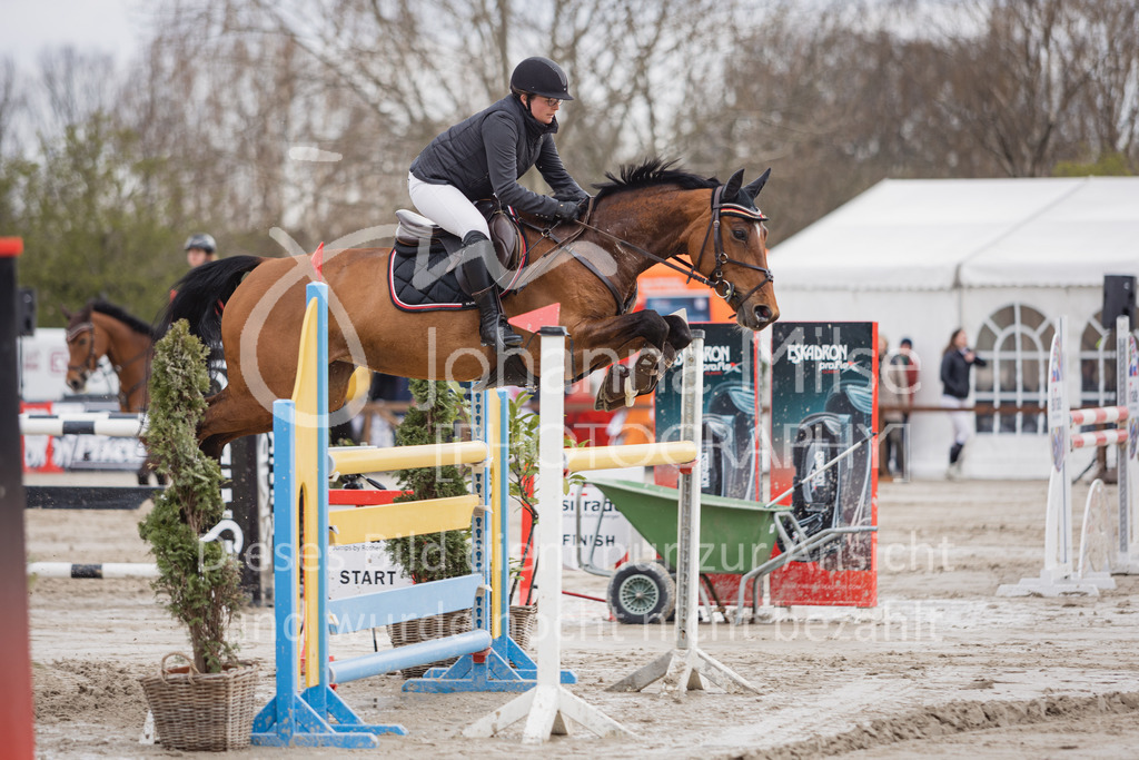 220403_HF-Laar_L-Spr-246 | SEASON OPENING 2022
Herford Laar
03.04.2022
11 Springprüfung Kl.L m.Siegerrunde
