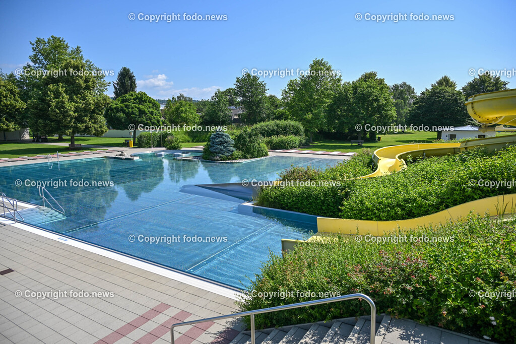 Vitalwelt Freibad Perg_ 05.06.2024-18 | 05.06.2024, Perg, AUT, Vitalwelt Perg, im Bild Freibad, Schwimmbecken, Sprungturm, Rutsche, Drohne