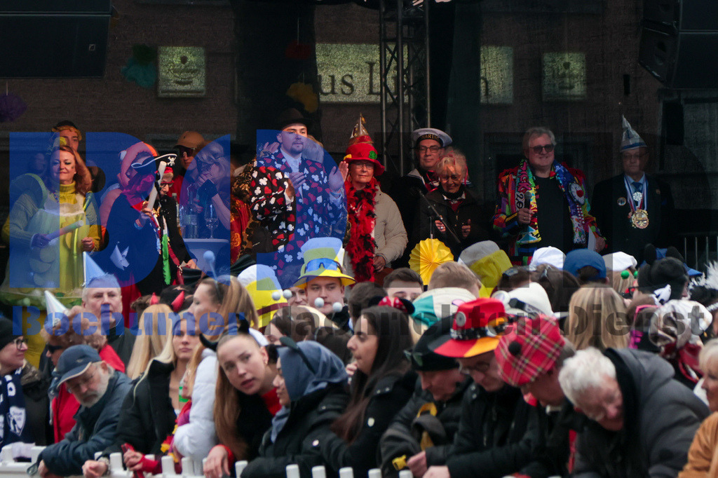 SES_BOCLIN20240212-3 | bond - Realisiert mit Pictrs.com