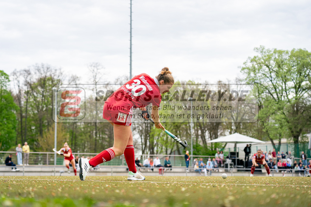 HK_20240407_903453 | 1. Bundesliga Hockey Damen Rot-Weiss Köln - Harvestehuder THC am 7.4.2024 Rot-Weiss Köln, Köln , Felicia Wiedermann ( Rot-Weiss Köln #30 )