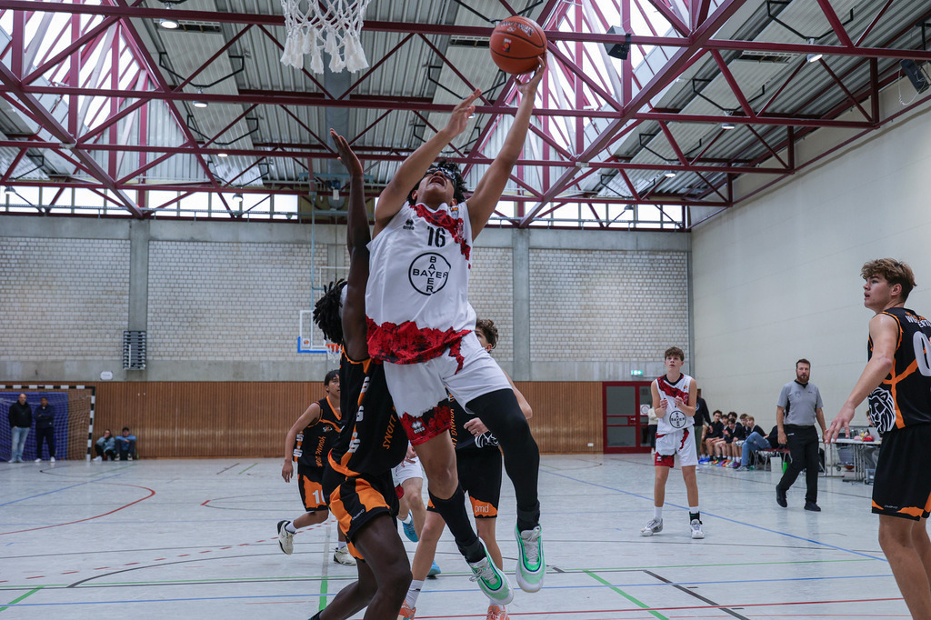 JBBL BAYER GIANTS vs Young Lions Wuppertal-15 | Fotos von Basketballspielen aus dem Raum NRW fotografiert von Gero Mueller-Laschet und Daniel Schaefer - Realisiert mit Pictrs.com