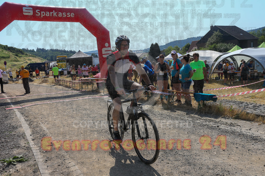 230617_1026_CB5Q7813 | Sportfotografie im Rhein-Sieg Kreis, Köln, Bonn, NRW, Rheinland Pfalz, Hessen, etc. Unser Tätigkeitsfeld umfasst den Laufsport vom Volkslauf über den Marathon, Duathlon, Triathon bis zum Ultralauf wie Kölnpfad Ultra oder Schindertrail.