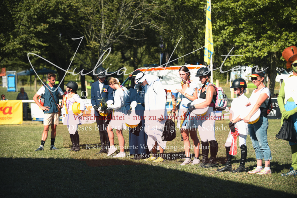 DSC_7828 | Pferde- und Turnierfotografie in Westsachsen. Pferdeportraits, Auftragszeichnungen und intuitive Kunst.