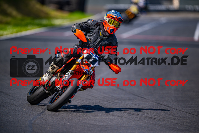 MaZZes_FotoMatrix_240430_6007705_1544 | Fotograf Mathias Schmid
Sportfotograf,
Eventfotograf,
Hochzeitsfotograf,
Portraitfotograf