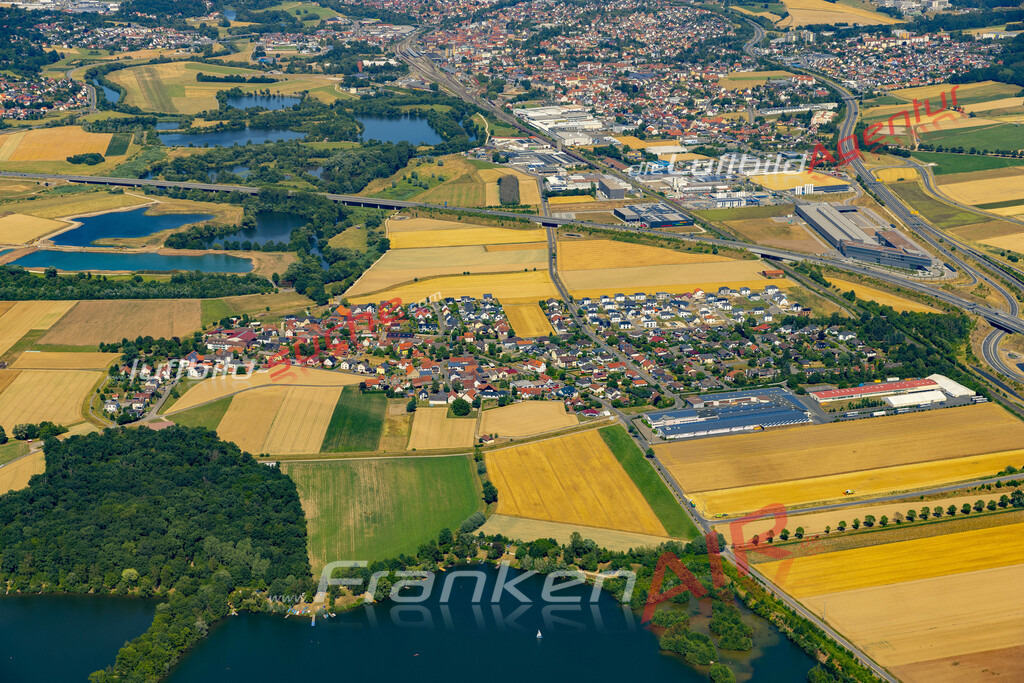 Aktuelles Luftbild von Reundorf Lichtenfels - Die Luftaufnahme wurde 2022 mittels UL-Flugzeug erstellt ( keine Drohne ) - hochauflösende Kamera-Systeme von  Canon -Beste Qualität - Für grossformatige Ausdrucke geeignet. Die Geschenkidee !