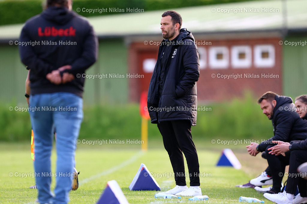 NH_JFVLübeckU19_HolsteinKielU19_SHFVLandespokal_14052026 | Freddy Kaps (Trainer, Holstein Kiel U19)Fußball I Junioren I SHFV-Landespokal (A-Junioren) I Saison 2025-2026 I Finale I JFV Lübeck U19 - Holstein Kiel U19 I 14.05.2026 I Uwe-Seeler-Fußball-Park