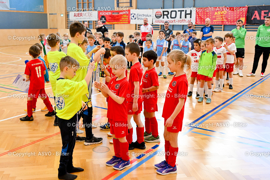 ASVÖ_ Fussballturnier SV Gallneukirchen_ 08.02.2025-128 | 08.02.2025, Gallneukirchen, AUT, ASVÖ, Fussball Nachwuchs Hallenturnier 2025, SV Gallneukirchen im Bild Teilnehmer U 7©Harald Dostal / fodo.media - Realisiert mit Pictrs.com