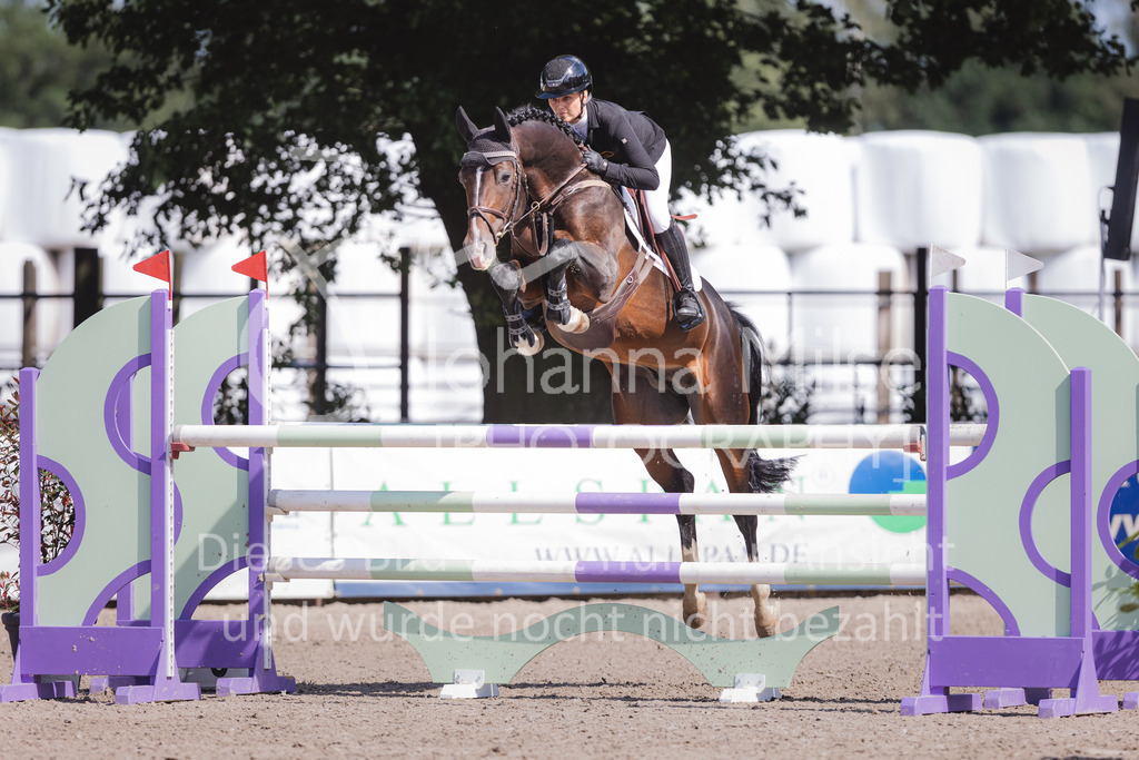 220614_Mühlen_Quali5j-745 | Late Entry Mühlen
Springpferdeprüfung Kl.M* 5j. Qualifikation zum Bundeschampionat
14.06.2022