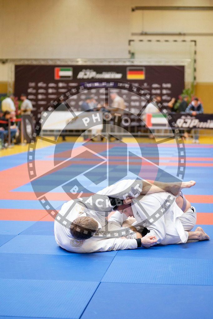 20240203PBB06975 | Fighters compete during the Brazilian Jiu-Jitsu Championship of the AJP Tour in Maintal by Frankfurt am Main, Germany, on February 2, 2024.