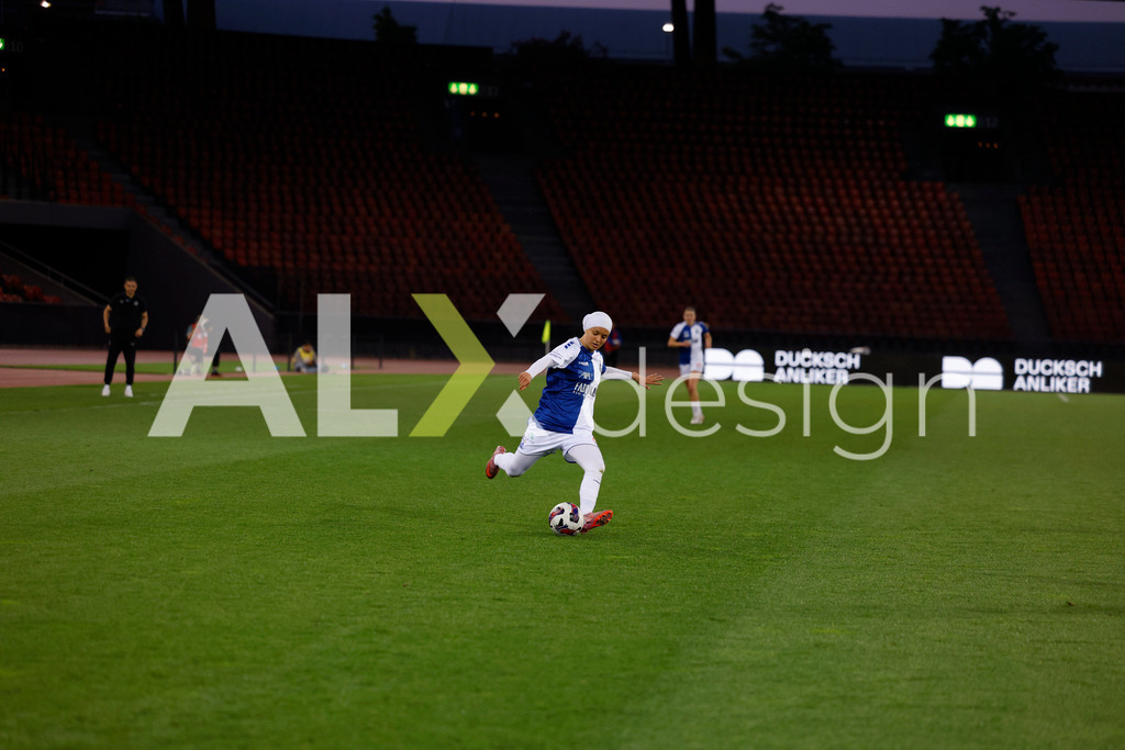 GC Zürich vs FC Zürich - AXA Women’s Super League Playoffs - Stadion Letzigrund | IMANE TOURISS of Grasshopper Club Zürich during the AXA Women’s Super League Playoffs quarter-final second leg between GC Zürich and FC Zürich at Stadion Letzigrund, Zurich, Switzerland. - Realisiert mit Pictrs.com