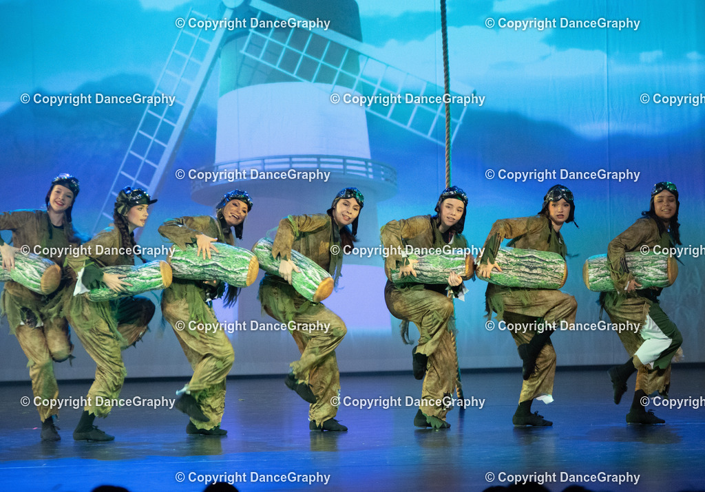 GPHY1805 | DanceGraphy - Realisiert mit Pictrs.com