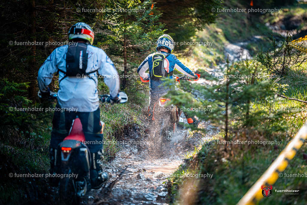 fuernholzer_250501-C2-74 | Fotografische Impressionen von der Red Stag Enduro Extreme by fuernholzer-photography.com. Endurosport in Österreich fotografisch festgehalten von fuernholzer. Auftragsfotografie für Private, Gewerbefotos und Industriefotografie. Eventfotografie, Sportfotografie und Motorsportfotografie. Anbieter von Fotoworkshops, Fototraining, fotografischen Vorträgen und Fotoseminaren.