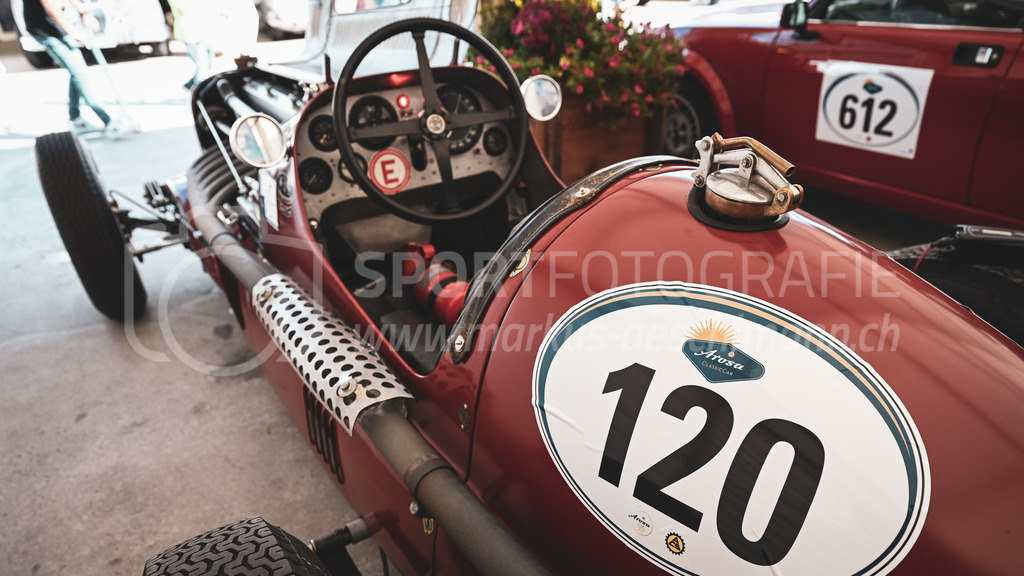 19. Arosa ClassicCar 2023 - 3. September 2023 | 19. Arosa ClassicCar 2023
Arosa, Schweiz
MG K1, Jahrgang 1934, von Schweinfurth Urs aus Hüttikon )Startnummer 120).
@arosaclassiccar, @arosa.official, #arosaclassiccar, #arosa, #76curves, #classiccar
Bild: Sportfotografie Markus Aeschimann | www.markus-aeschimann.ch - Realisiert mit Pictrs.com