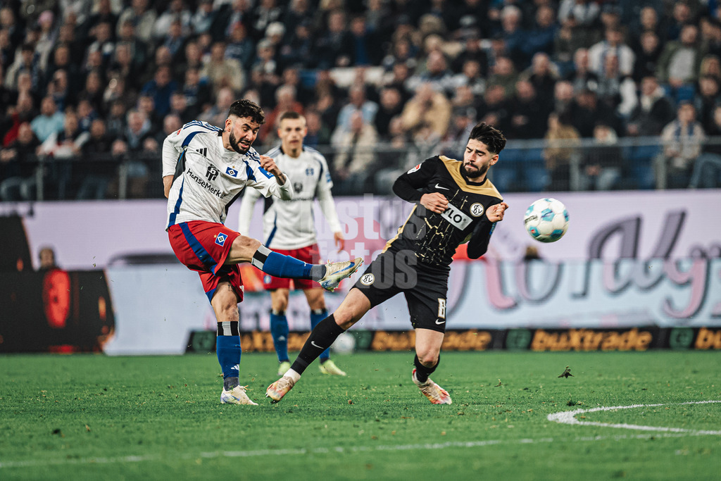 Fußball | Männer | Saison 2024/2025 | 2. Fußball-Bundesliga | 27. Spieltag | Hamburger SV vs. SV 07 Elversberg | 28.03.2025 | Marco Richter (#20, HSV) zieht ab zum Torschuss