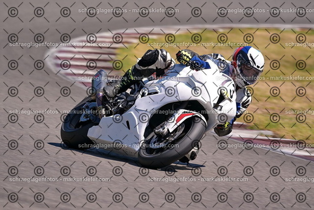 26bt05-0976 | markuskiefer.com - Realisiert mit Pictrs.com