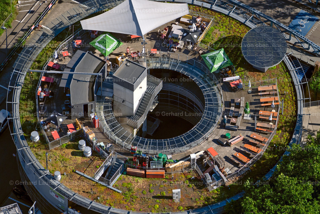 4034141 | FREIBURG IM BREISGAU 30.06.2020 " Fahrradverleih in der Radstation Freiburg " an der Wentzingerstraße im Ortsteil Stühlinger in Freiburg im Breisgau im Bundesland Baden-Württemberg, Deutschland. Weiterführende Informationen bei: Fahrradverleih in der Radstation Freiburg. // " Fahrradverleih in the Radstation Freiburg " on street Wentzingerstrasse in the district Stuehlinger in Freiburg im Breisgau in the state Baden-Wuerttemberg, Germany. Further information at: Fahrradverleih in der Radstation Freiburg. Foto: Gerhard Launer