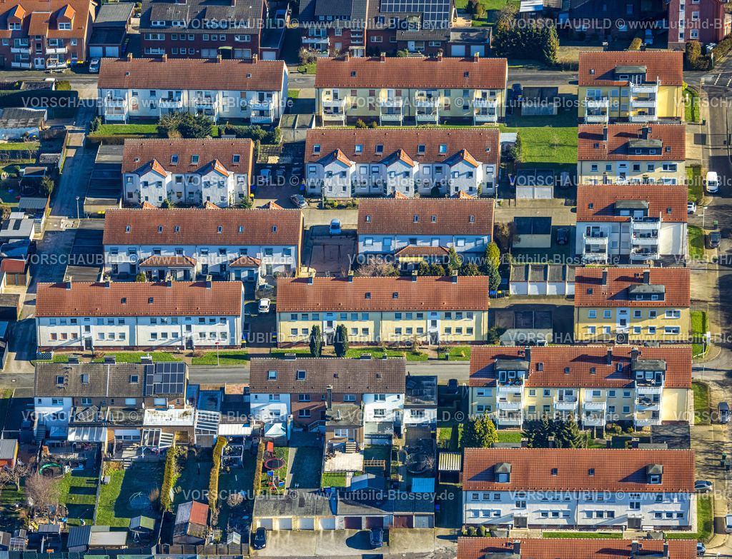 Werne230203190 | Luftbild, Mehrfamilien-Reihenhäuser Wohnanlage zwischen Breslauer Straße und Königsberger Straße, Werne, Ruhrgebiet, Nordrhein-Westfalen, Deutschland