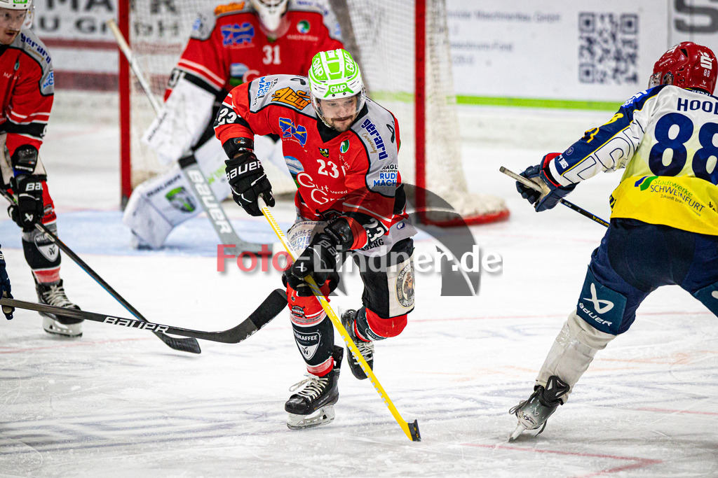 TSV Peißenberg MINERS gegen ERV Schweinfurt Mighty Dogs | Eishockey Bayernliga Herren Vorrunde 2024/25, TSV Peißenberg MINERS gegen ERV Schweinfurt Mighty Dogs, 20241220,Dejan VOGL (MINERS 23) in Aktion,2024-12-20 in Peißenberg (Eisstadion Peißenberg)Dejan VOGL (MINERS 23)Copyright: WolfgangxLindner foto-lindner.de