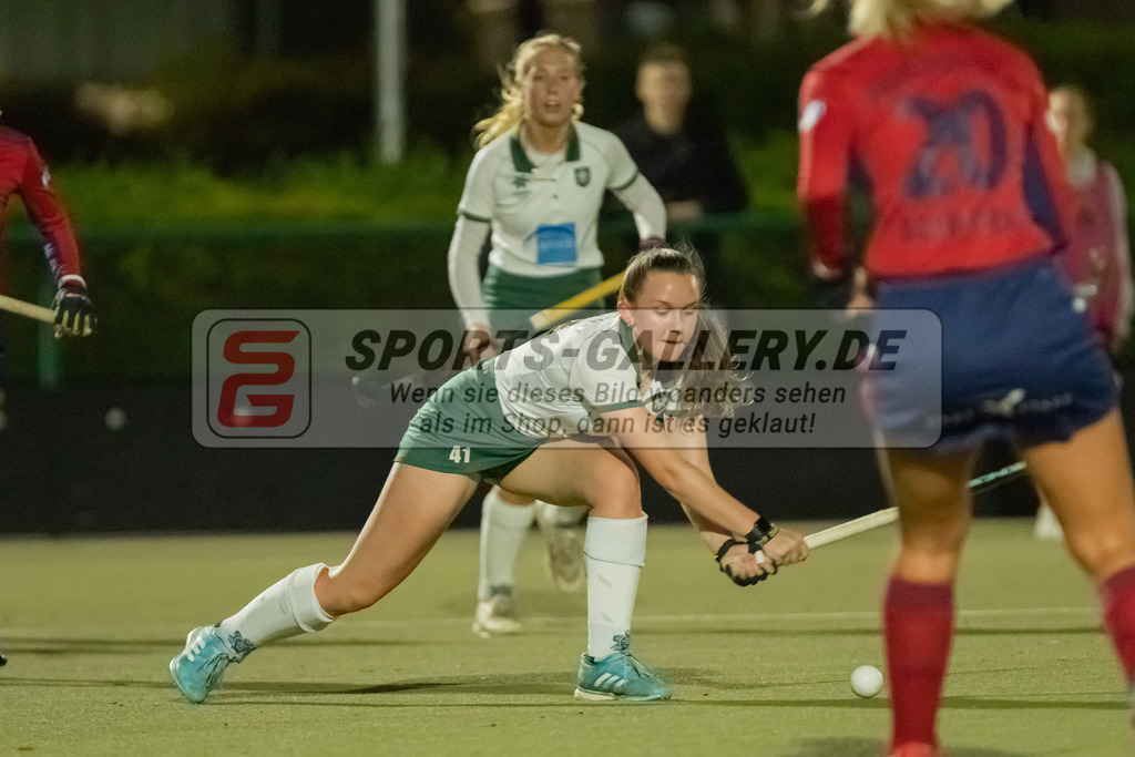 HK_20220916_109865 | 1. Bundesliga Damen Düsseldorfer HC - Uhlenhorst Mülheim am 16.9.2022 DHC Düsseldorf, Düsseldorf , Julia Reith ( Uhlenhorst Mülheim #1 )