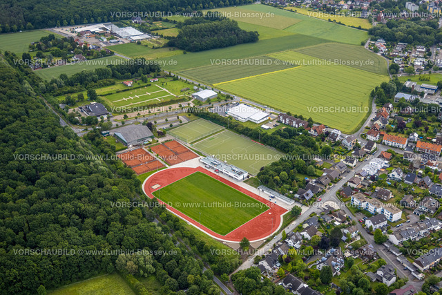 Hamm220604135 | Luftbild, Baustelle neuer Sportplatz an der Sportanlage HSC, Hammer Sportclub, zwischen Hubert-Westermeier-Straße und In der Fuchshöhle, Rhynern, Hamm, Ruhrgebiet, Nordrhein-Westfalen, Deutschland