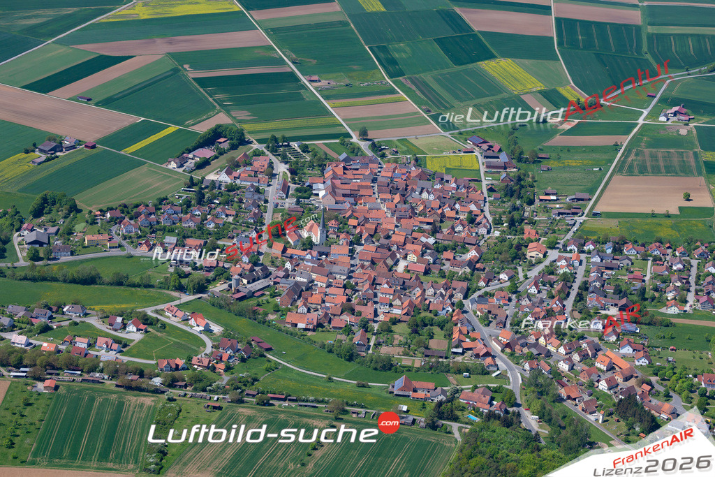 Das Luftbild der Stadt Hendungen wurde 2018 vom Flugzeug heraus erstellt (keine Drohne) Aufnahmehöhe ca.400 Meter- hohe Auflösung für beste Druck-Qualität