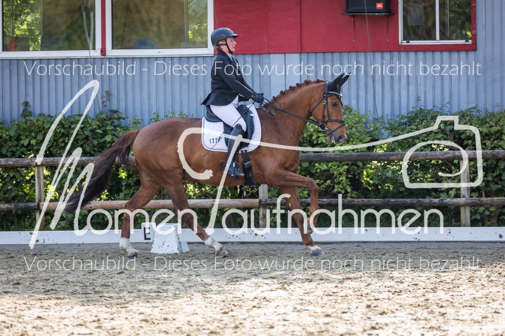 Donop24-A2-Dre-035 | MomenTaufnahmen Pferdesportfotos