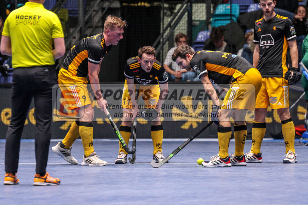 MJ_20230204-HTHC-Alster-Finale M-12 | Michael Körper (Harvestehuder THC #9) &amp; Maximilian Schlüter (Harvestehuder THC #11), Harvestehuder THC - Der Club an der Alster am 5.2.2023 in der Ballsporthalle, Frankfurt am Main