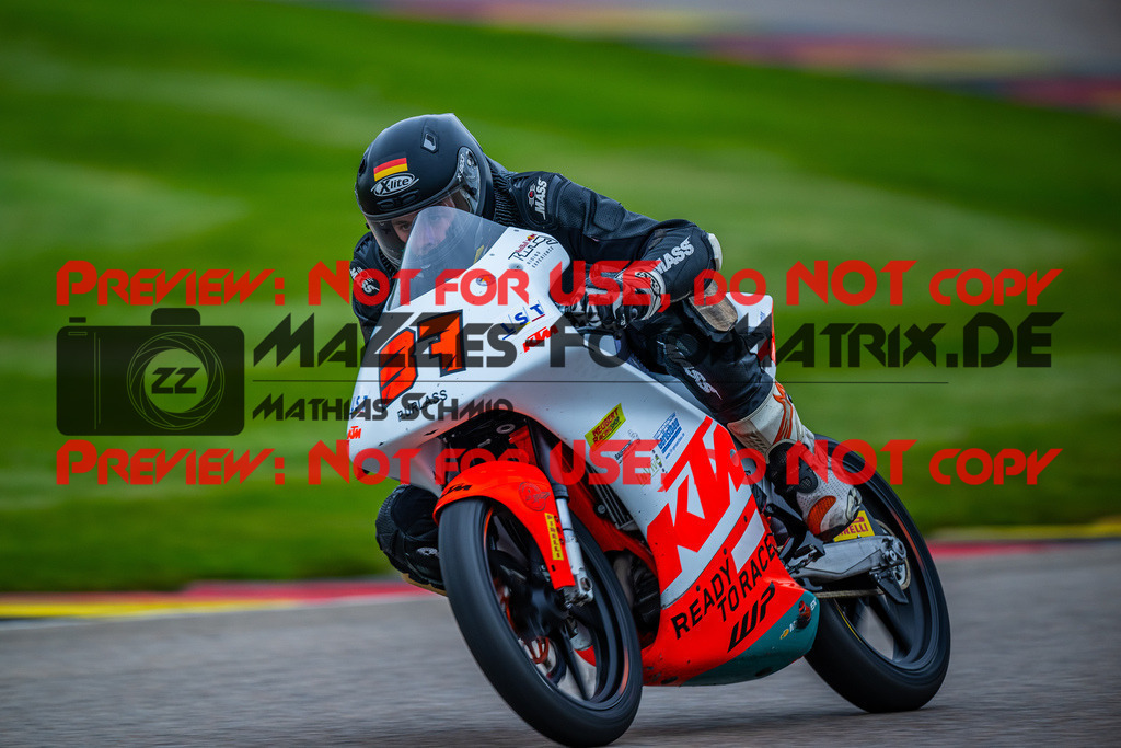 MaZZes_FotoMatrix_240503_6007705_1400 | KTM