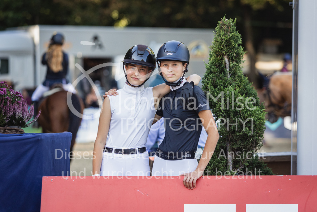 230908_OWLCh_PonyTrophy-318 | Deine schönsten Turniermomente als professionelle Fotos! Entdecke hochwertige Pferdesport-Fotografie im Online-Shop. Jetzt Fotos finden & bestellen!