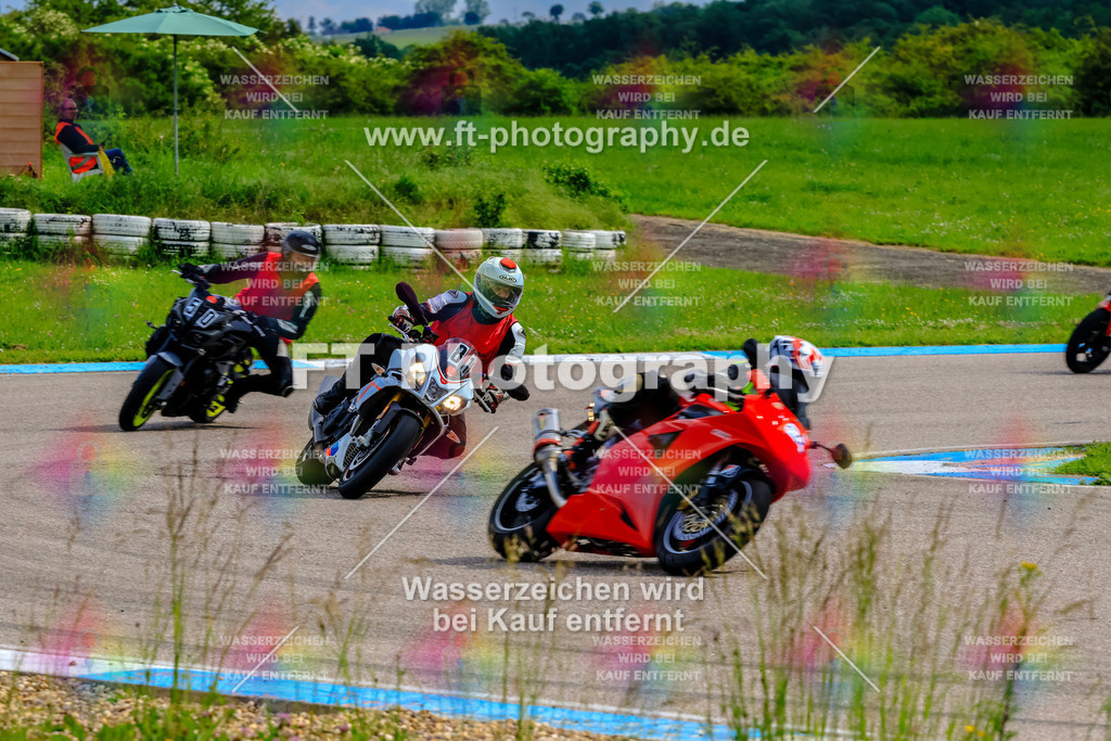 MotoTeam-9203 | Hier findet Ihr Bilder von Touristenfahrten auf der Nürburgring Nordschleife oder von anderen Veranstaltungen die ich besucht habe. Viel Spass beim Durch Schauen 