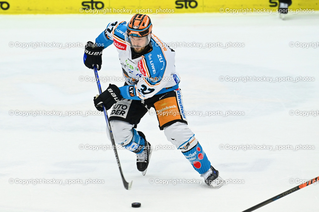 EC IDM Wärmepumpen VSV vs. STEINBACH BLACK WINGS LINZ  | #37 Kristler Andreas BLACK WINGS LINZ, EC IDM Wärmepumpen VSV vs. STEINBACH BLACK WINGS LINZ , EC IDM Wärmepumpen VSV vs. STEINBACH BLACK WINGS LINZ  am 28.01.2025 in Villach (Stadthalle Villach), Austria, (Photo by Bernd Stefan)