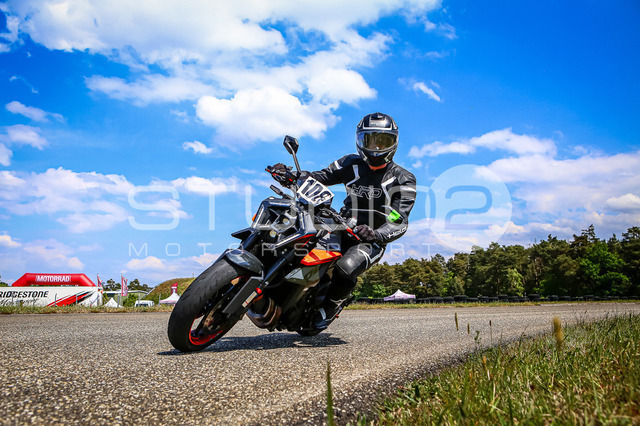0108-260508DCB-060_108 | Deine Full-Service-Agentur für ✔️Videoproduktionen und ✔️Motorsportfotografie Jetzt Angebot anfragen!