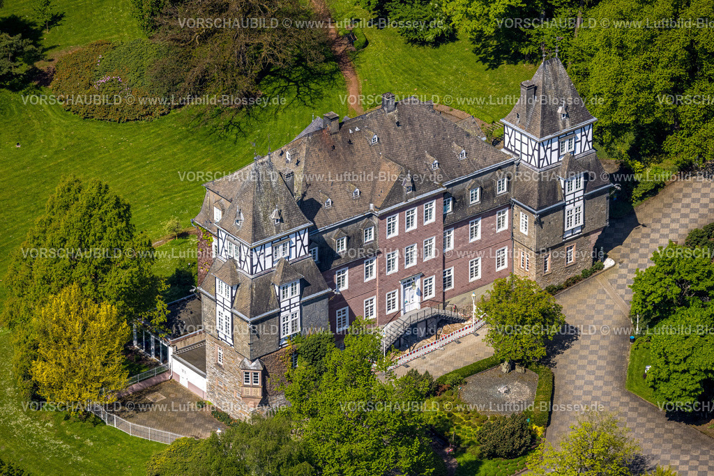 Olsberg240503083 | Luftbild, Hotel Schloss Gevelinghausen, Fachwerk, Gevelinghausen, Olsberg, Sauerland, Nordrhein-Westfalen, Deutschland