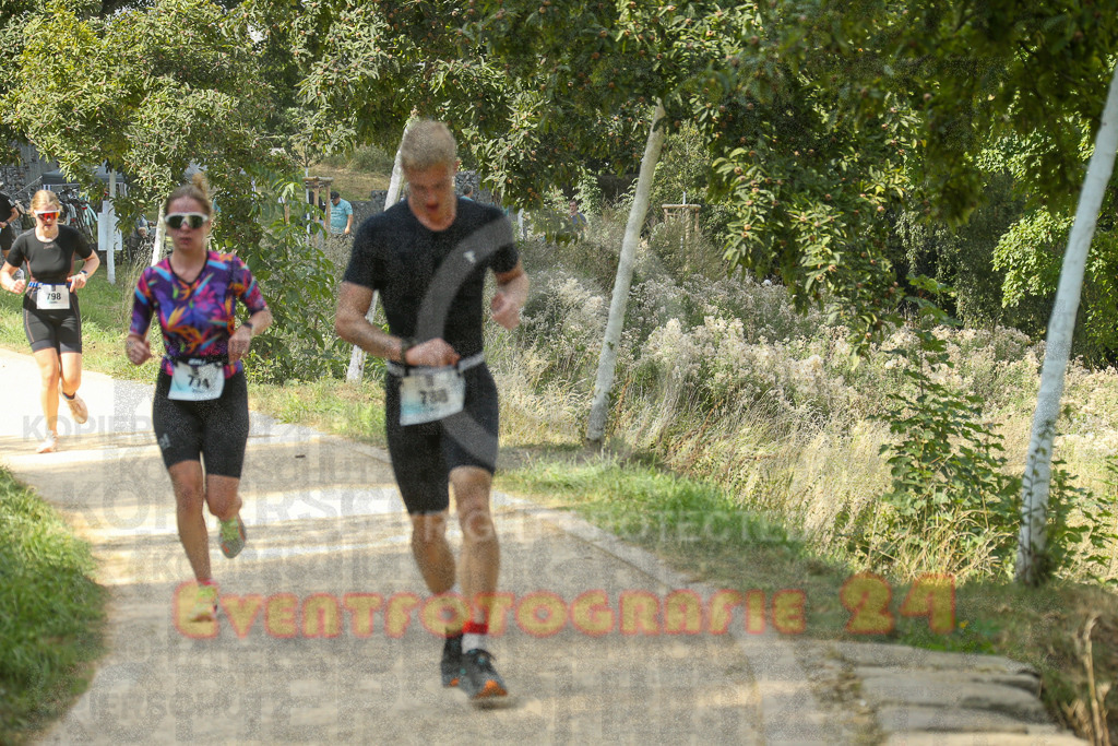 250824_1455_EX1_8039 | Sportfotografie im Rhein-Sieg Kreis, Köln, Bonn, NRW, Rheinland Pfalz, Hessen, etc. Unser Tätigkeitsfeld umfasst den Laufsport vom Volkslauf über den Marathon, Duathlon, Triathon bis zum Ultralauf wie Kölnpfad Ultra oder Schindertrail.