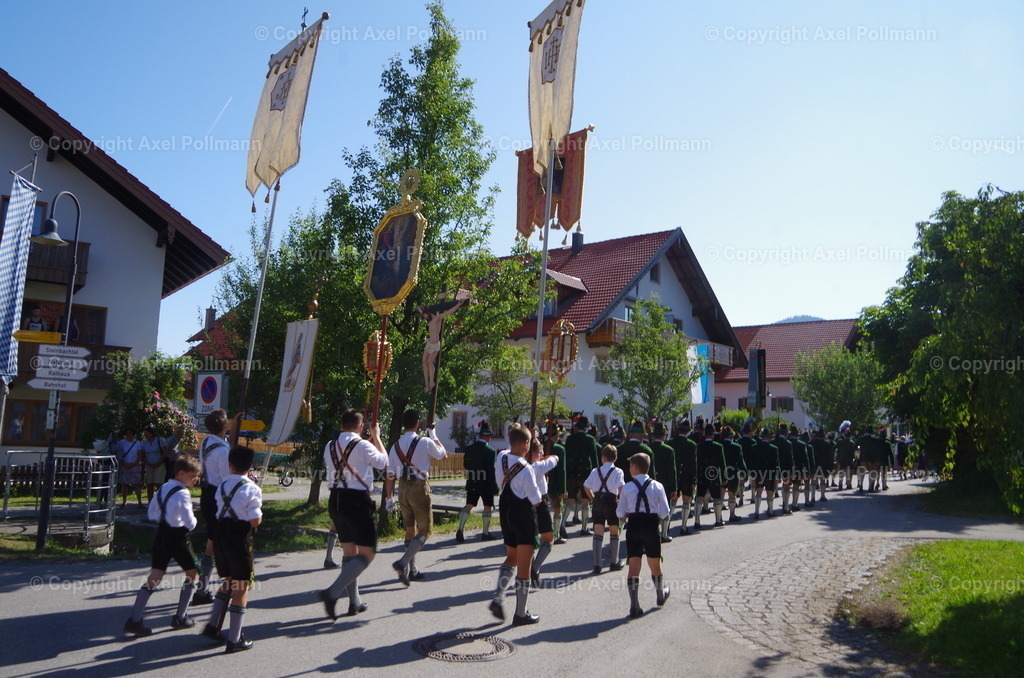 IMGP5368 | fotografiert von Axel PollmannLeonhardi Wallfahrt Benediktbeuern und Murnau, Fronleichnam, Fasching, Landschaft im Loisachtal und Benediktbeuern  - Realisiert mit Pictrs.com
