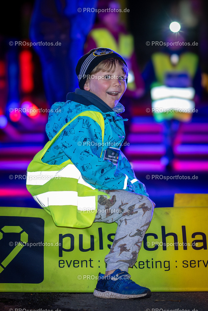 Martinslauf Sindorf 2023 in Kerpen-Sindorf, 09.11.2023 | Impressionen vom Martinslauf Sindorf 2023 am 09.11.2023 in Kerpen-Sindorf (Nordrhein-Westfalen).