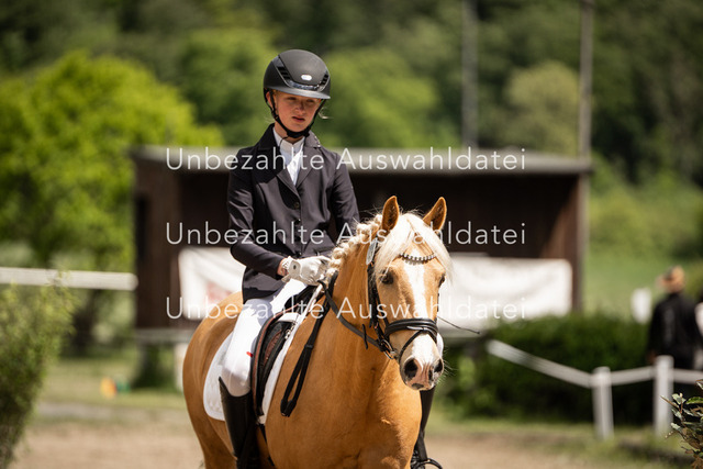 Bad_Meinberg_05004 | saradresslerfotografie - Realisiert mit Pictrs.com