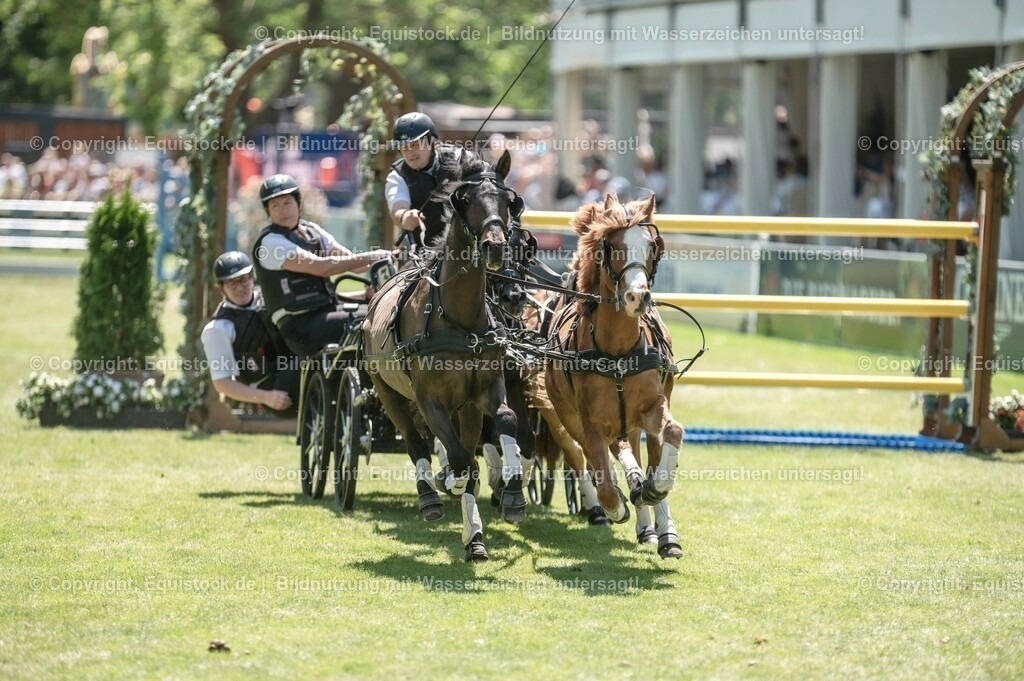 20230528_Jump-and-Drive_0109 | equistock