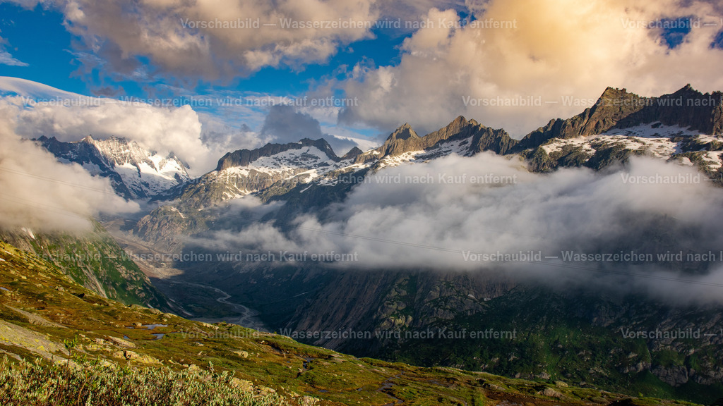 In den Wolken | in den Schweizer Alpen - Realisiert mit Pictrs.com