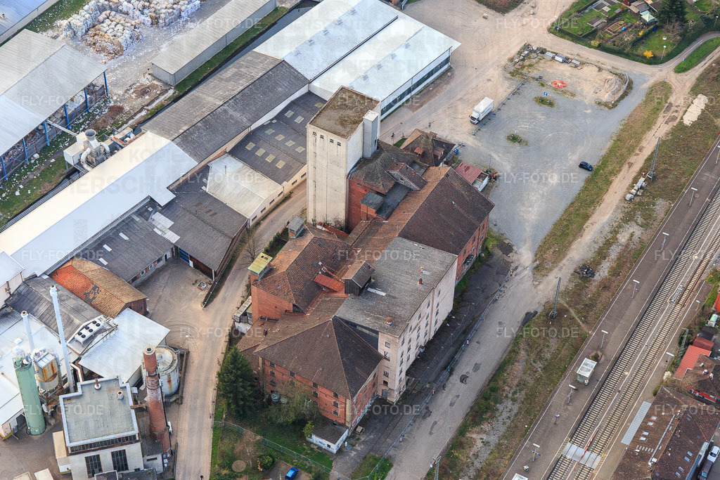 Köhlerpappen GmbH https://www.koehlerpappen.de/ | Luftbild: Köhlerpappen GmbH https://www.koehlerpappen.de/ in Gengenbach im Bundesland Baden-Württemberg in Deutschland. Foto: IMG_120377.jpg vom 17.03.2020 durch Werner Riehm/FLY-FOTO.de - Realisiert mit Pictrs.com