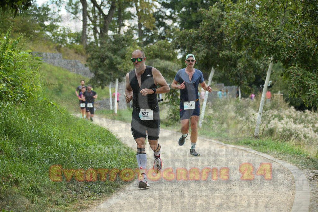 250824_1406_EX1_4936 | Sportfotografie im Rhein-Sieg Kreis, Köln, Bonn, NRW, Rheinland Pfalz, Hessen, etc. Unser Tätigkeitsfeld umfasst den Laufsport vom Volkslauf über den Marathon, Duathlon, Triathon bis zum Ultralauf wie Kölnpfad Ultra oder Schindertrail.