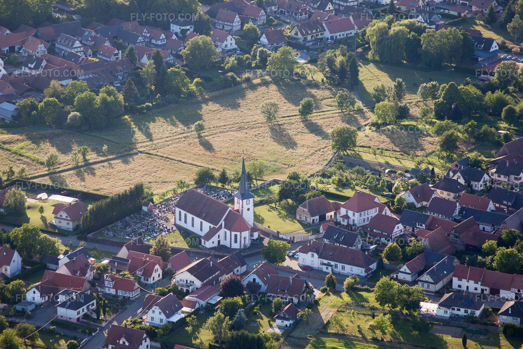 Aerial view: View of the town in Seebach in the state Bas-Rhin, France.Photo: IMG_66662.jpg taken on 06/05/2014 by Werner Riehm/FLY-FOTO.comResolution of the original: 4752 x 3168 px